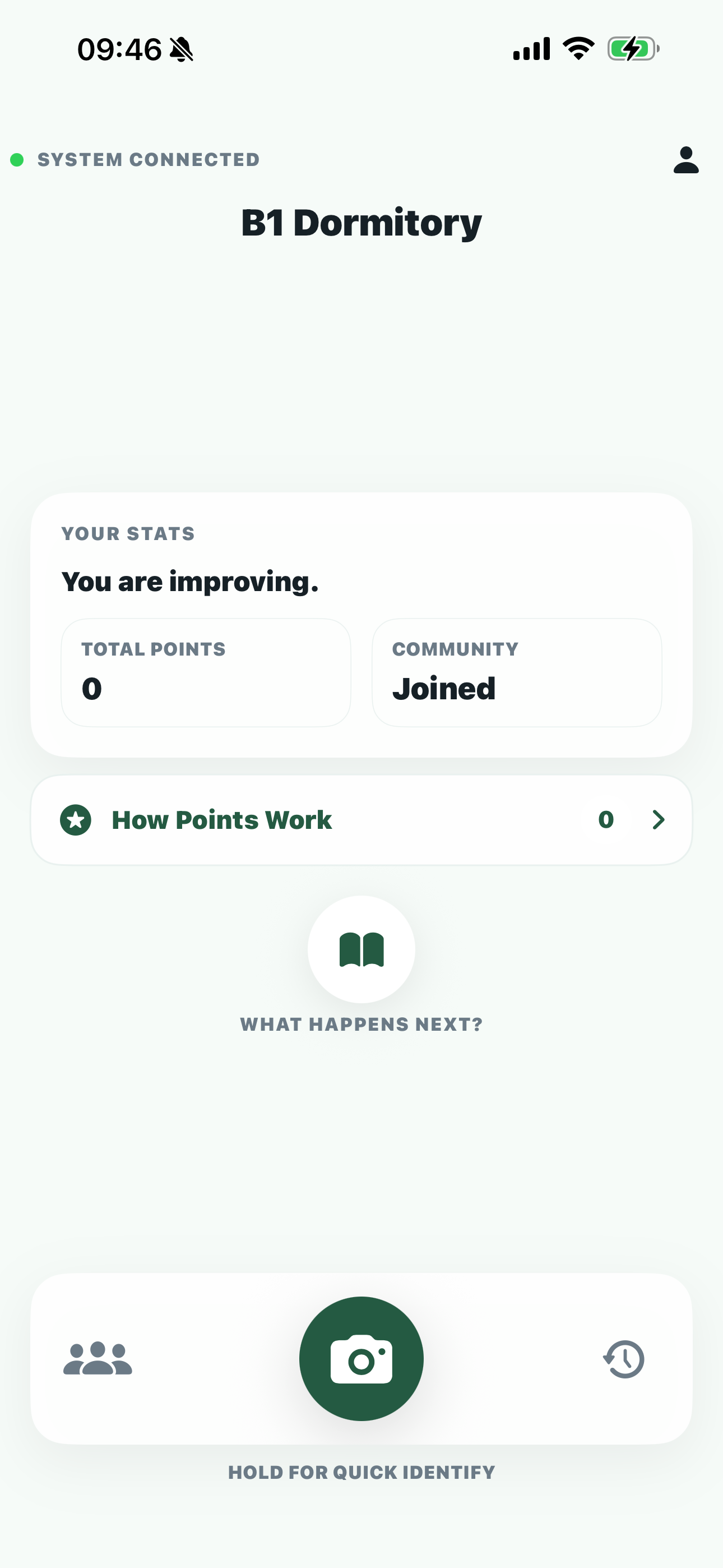 WasteWise_KVIS home dashboard with stats and camera button